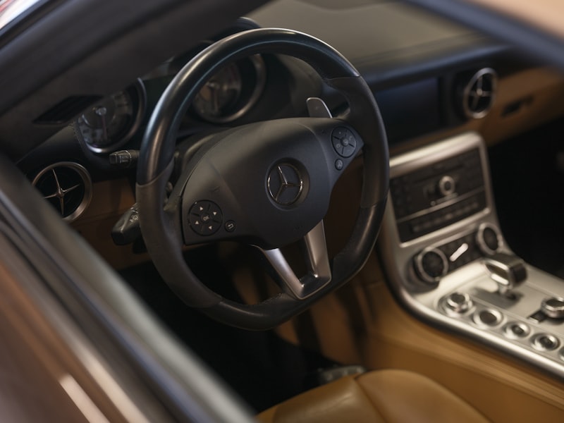 Mercedes-Benz GLE 300d 4MATIC interiér